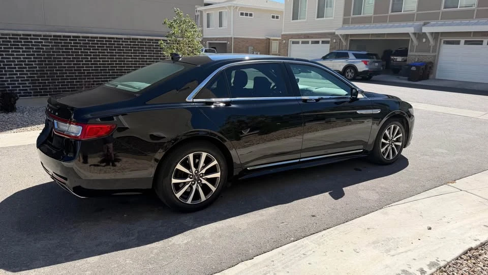 2019 Lincoln Continental 10th Gen - Image 5 of 19