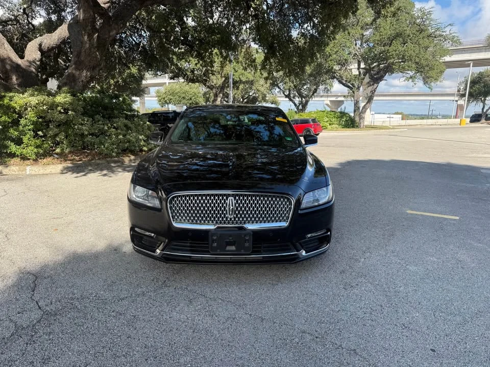 2019 Lincoln Continental 10th Gen - Image 2 of 14