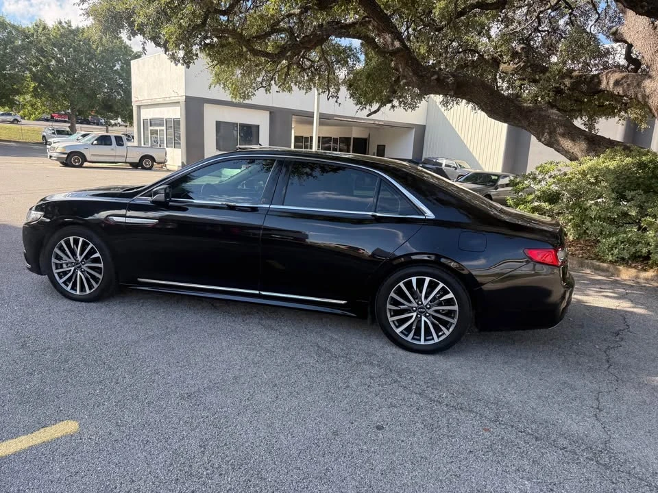 2019 Lincoln Continental 10th Gen - Image 8 of 14