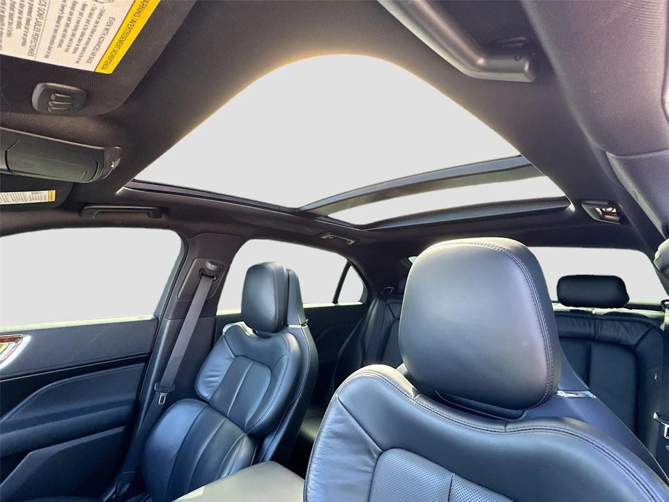 2019 Lincoln Continental 10th Gen - Image 20 of 21