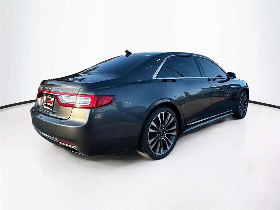 2019 Lincoln Continental 10th Gen - Image 12 of 14