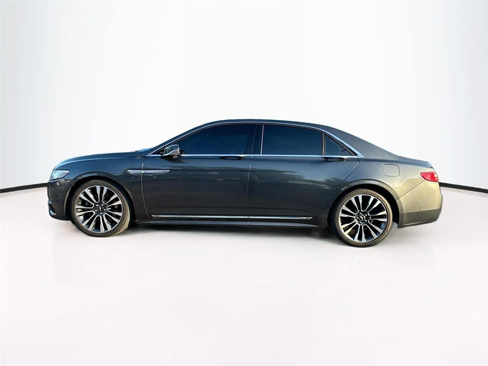 2019 Lincoln Continental 10th Gen - Image 4 of 14