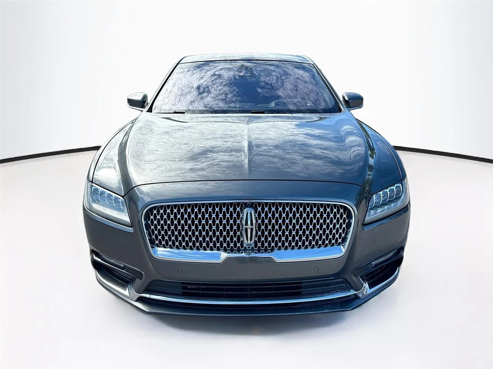 2019 Lincoln Continental 10th Gen - Image 2 of 21