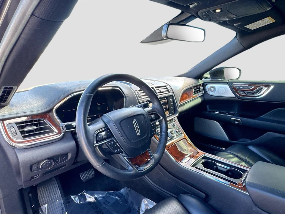 2019 Lincoln Continental 10th Gen - Image 9 of 21