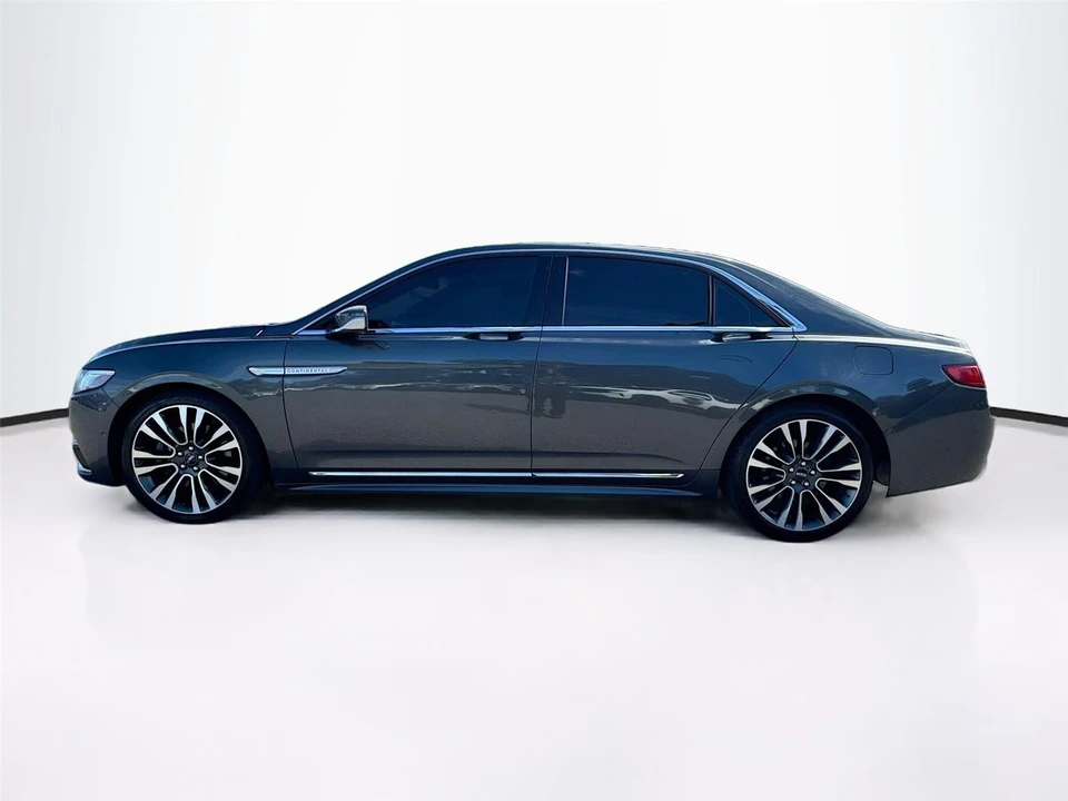 2019 Lincoln Continental 10th Gen - Image 4 of 21