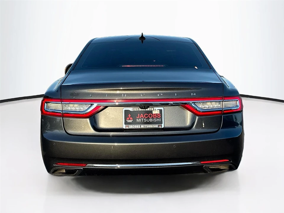 2019 Lincoln Continental 10th Gen - Image 11 of 14