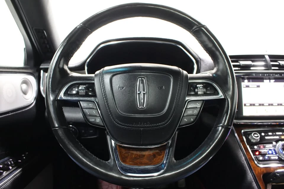 2019 Lincoln Continental 10th Gen - Image 10 of 20