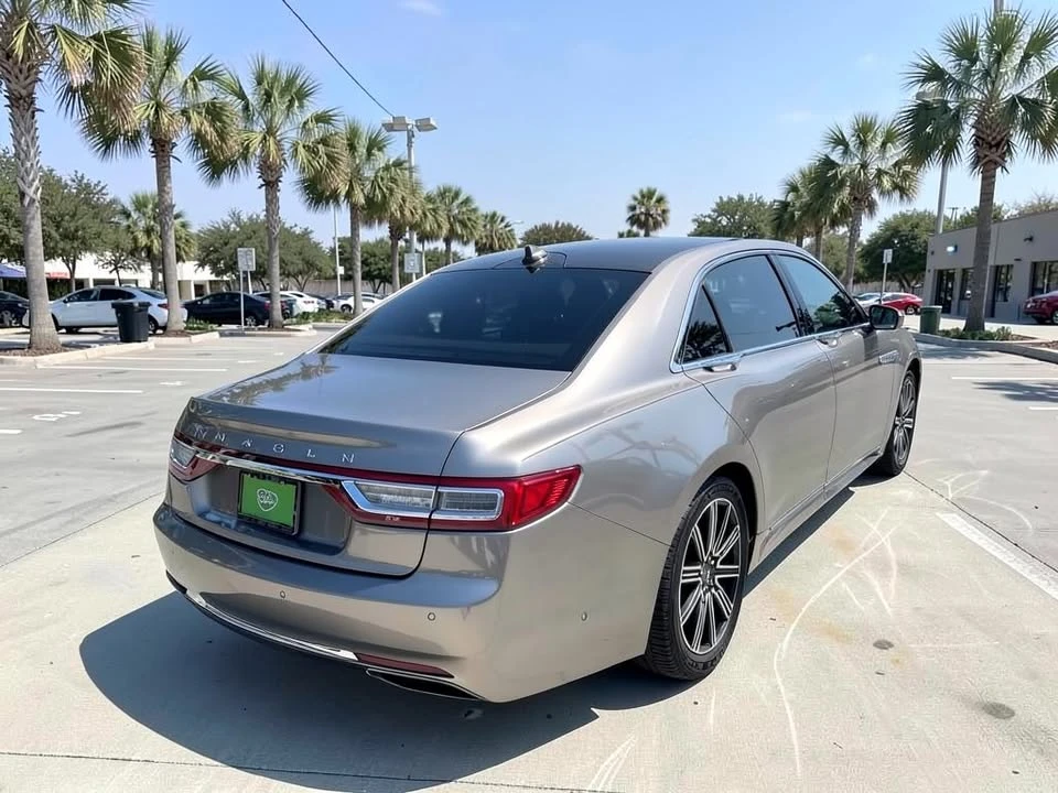 2019 Lincoln Continental 10th Gen - Image 5 of 20