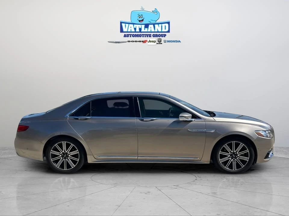 2019 Lincoln Continental 10th Gen - Image 6 of 16