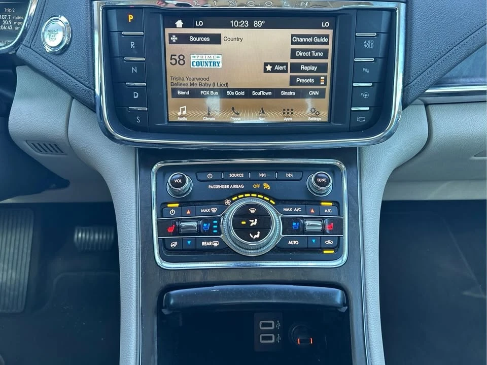 2019 Lincoln Continental 10th Gen - Image 16 of 16