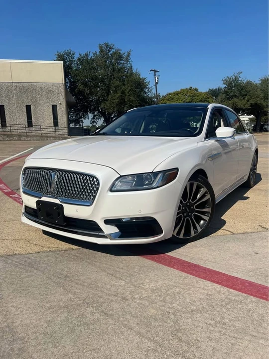 2019 Lincoln Continental 10th Gen - Image 2 of 10