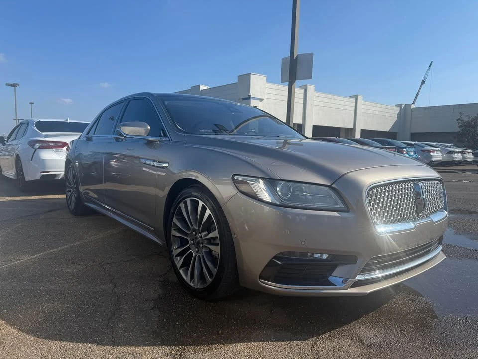 2019 Lincoln Continental 10th Gen - Image 3 of 10