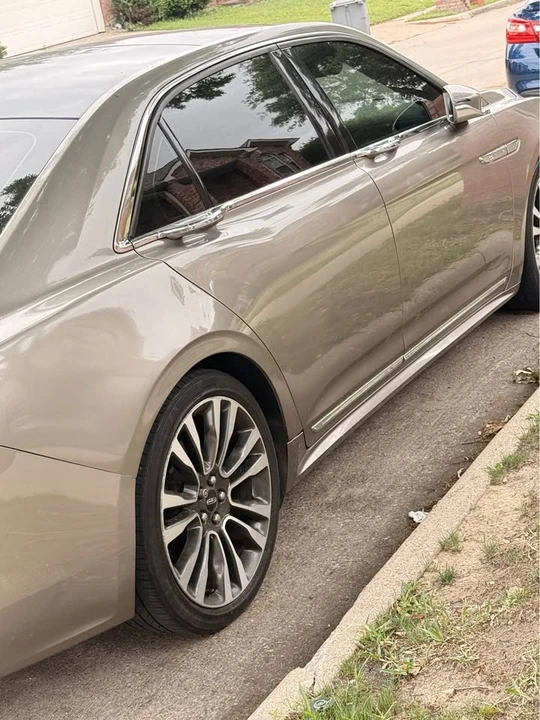 2019 Lincoln Continental 10th Gen - Image 9 of 9