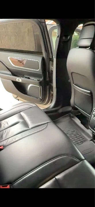 2019 Lincoln Continental 10th Gen - Image 7 of 9