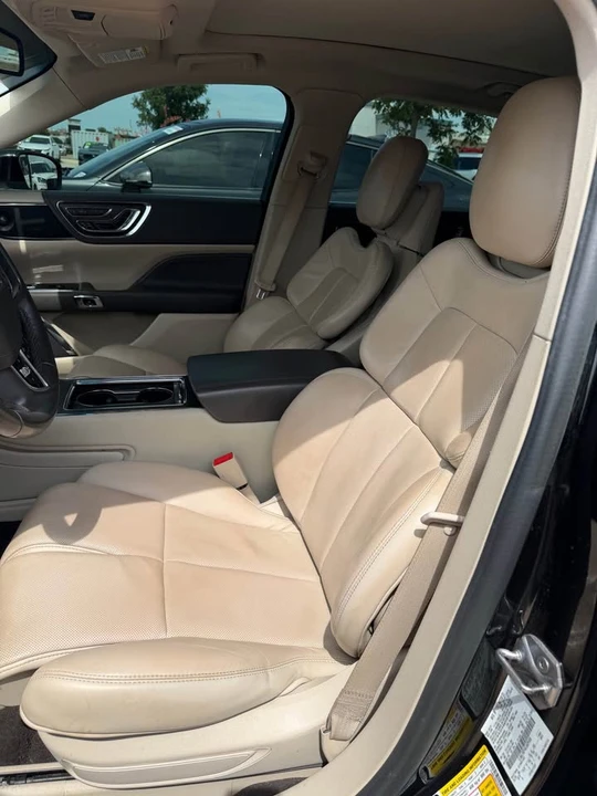 2019 Lincoln Continental 10th Gen - Image 3 of 5