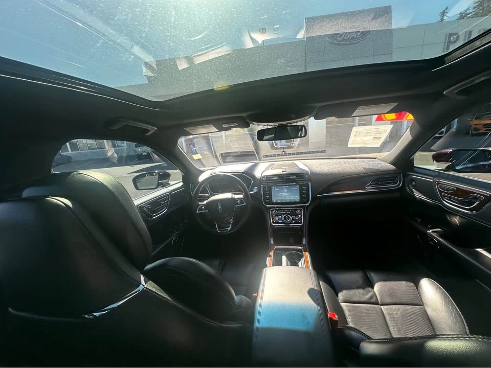 2019 Lincoln Continental 10th Gen - Image 9 of 11