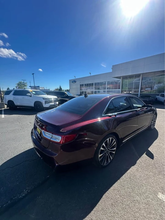 2019 Lincoln Continental 10th Gen - Image 7 of 11