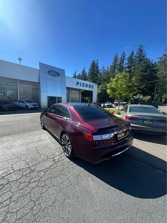 2019 Lincoln Continental 10th Gen - Image 5 of 11