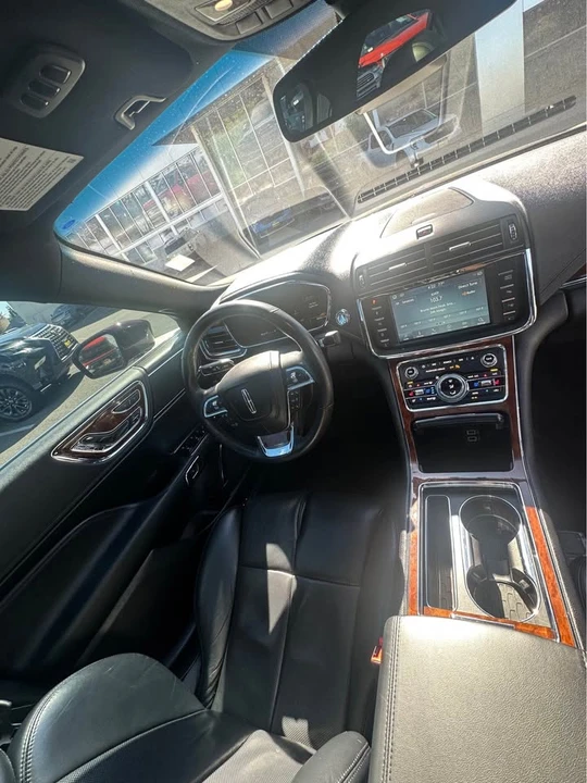 2019 Lincoln Continental 10th Gen - Image 11 of 11