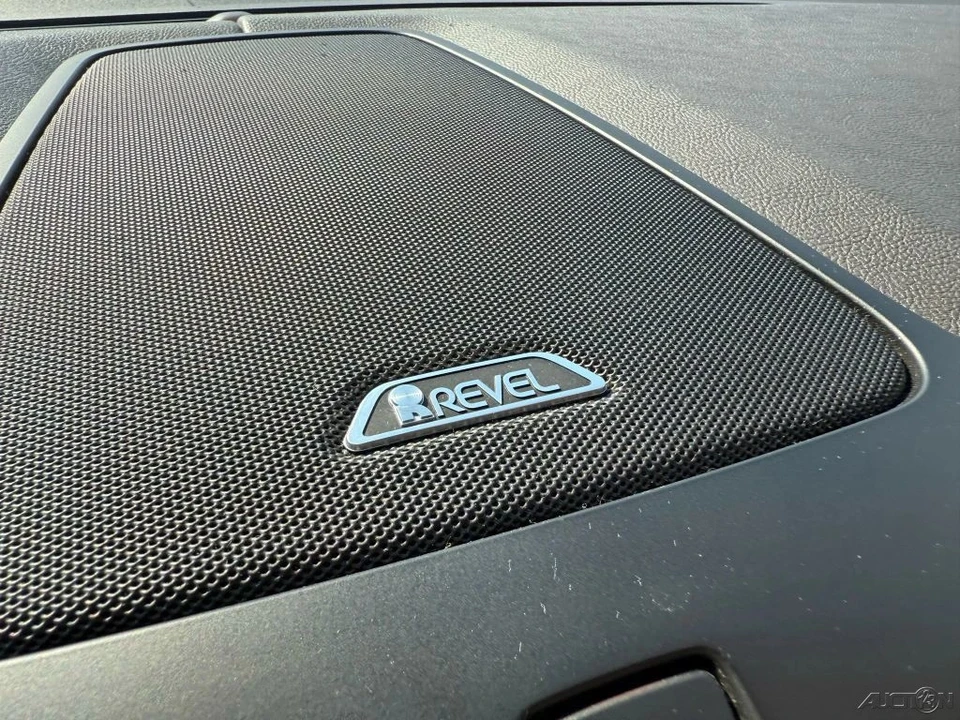2019 Lincoln Continental 10th Gen - Image 18 of 21