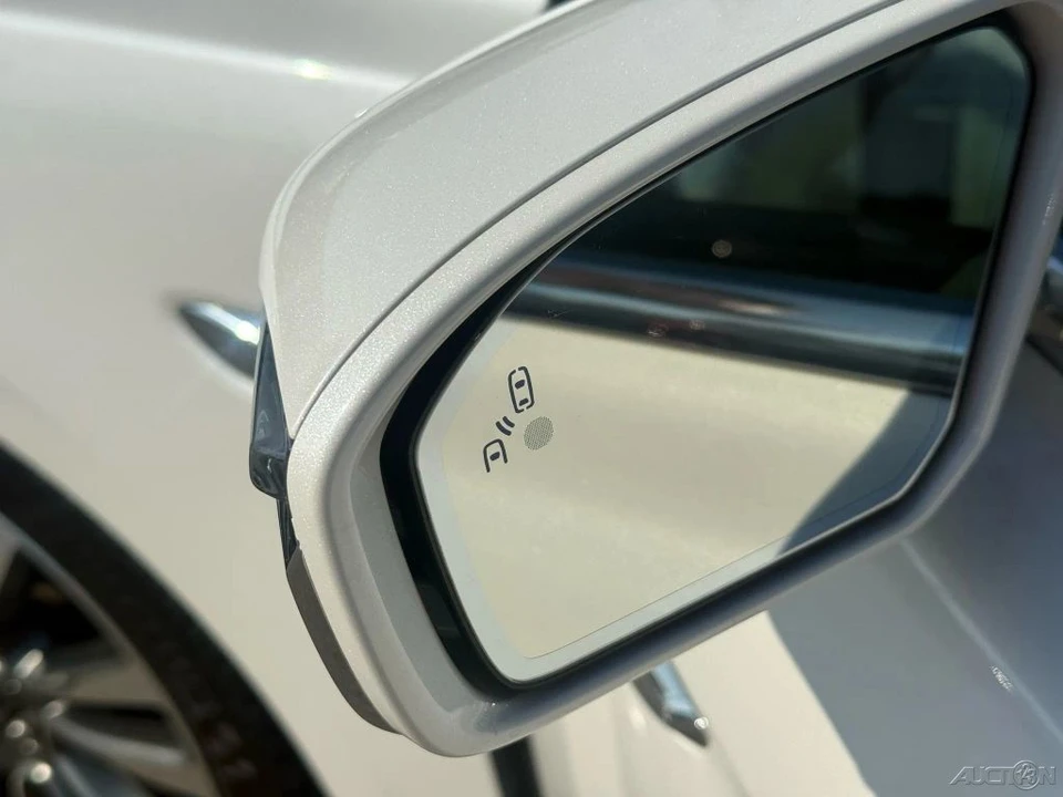 2019 Lincoln Continental 10th Gen - Image 10 of 12