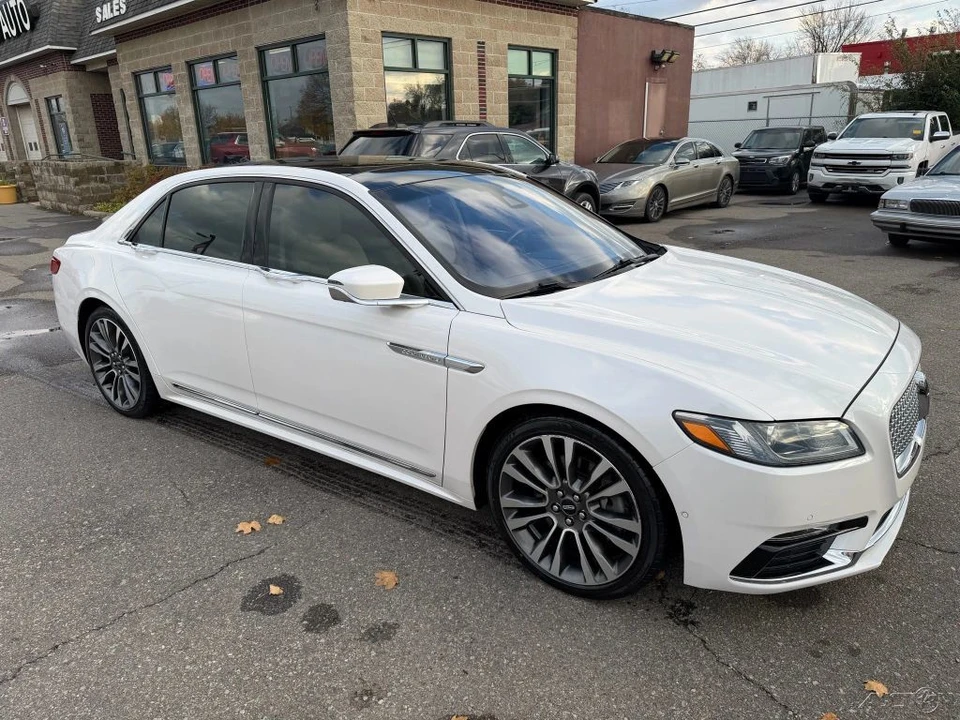 2019 Lincoln Continental 10th Gen - Image 7 of 12