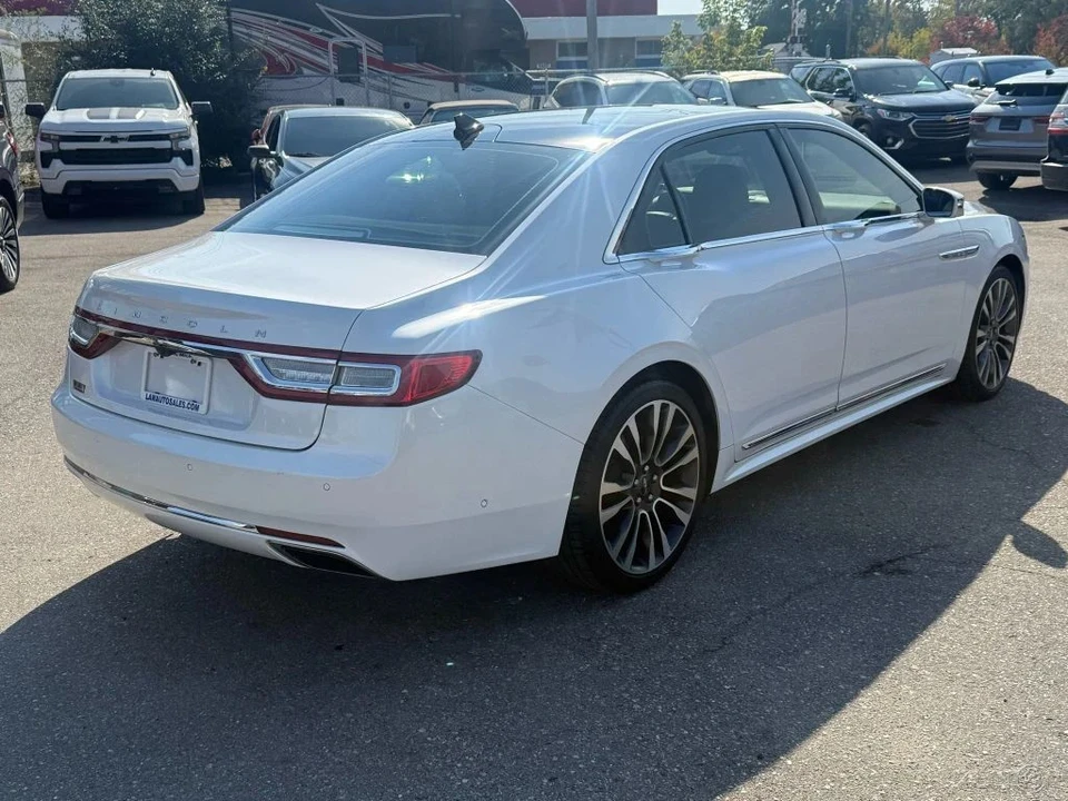2019 Lincoln Continental 10th Gen - Image 3 of 12