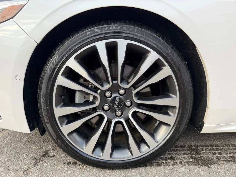 2019 Lincoln Continental 10th Gen - Image 12 of 12