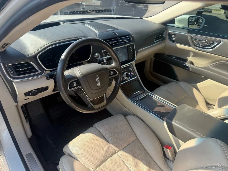 2019 Lincoln Continental 10th Gen - Image 12 of 12