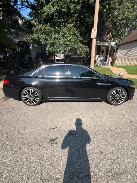 2019 Lincoln Continental 10th Gen - Image 4 of 13