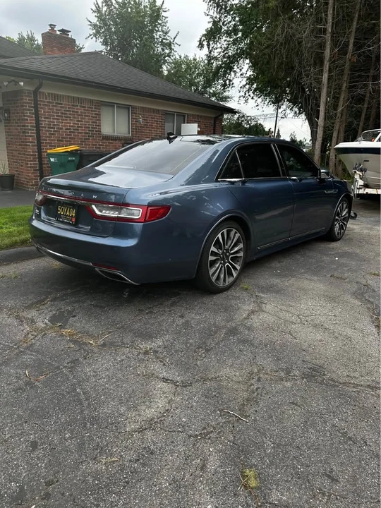 2019 Lincoln Continental 10th Gen - Image 4 of 6