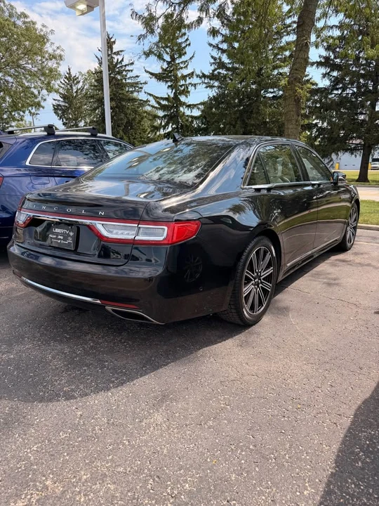 2019 Lincoln Continental 10th Gen - Image 4 of 9