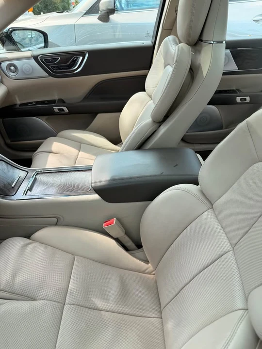 2019 Lincoln Continental 10th Gen - Image 9 of 9