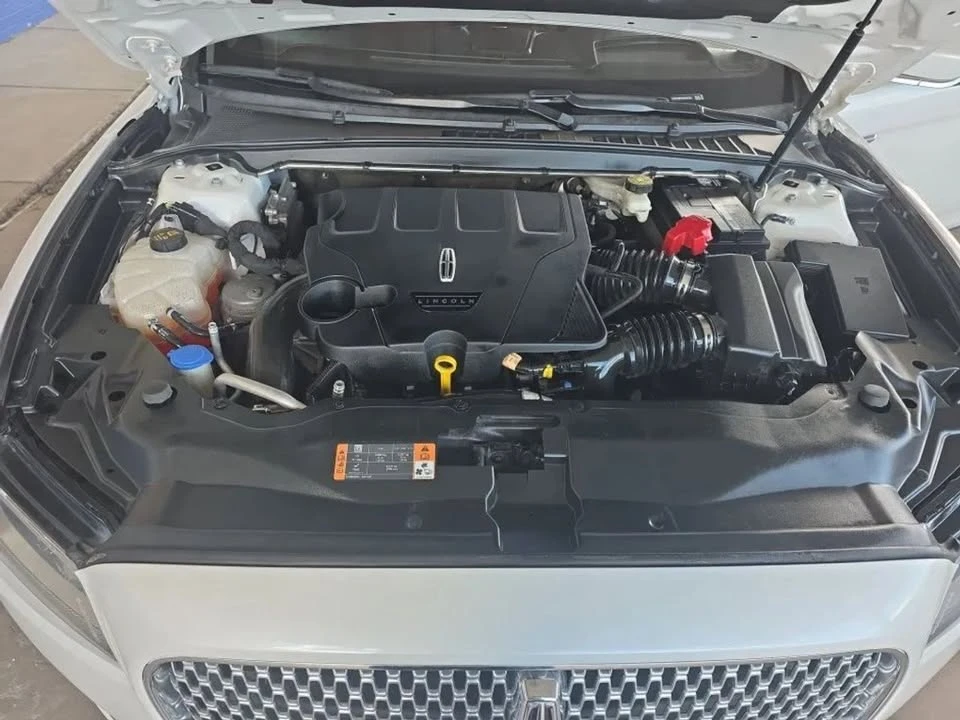 2019 Lincoln Continental 10th Gen - Image 12 of 12
