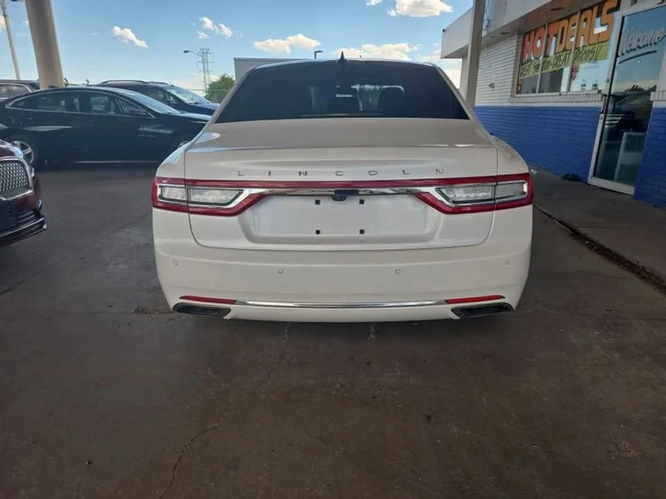 2019 Lincoln Continental 10th Gen - Image 4 of 12