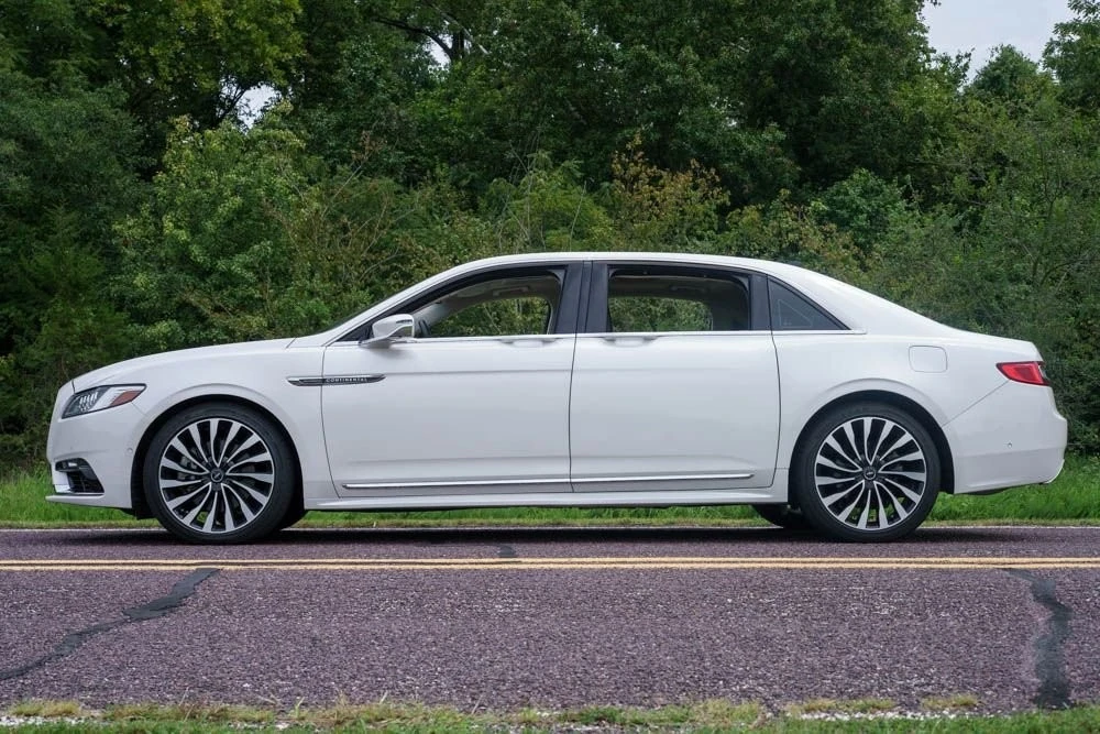 2019 Lincoln Continental 10th Gen - Image 7 of 21
