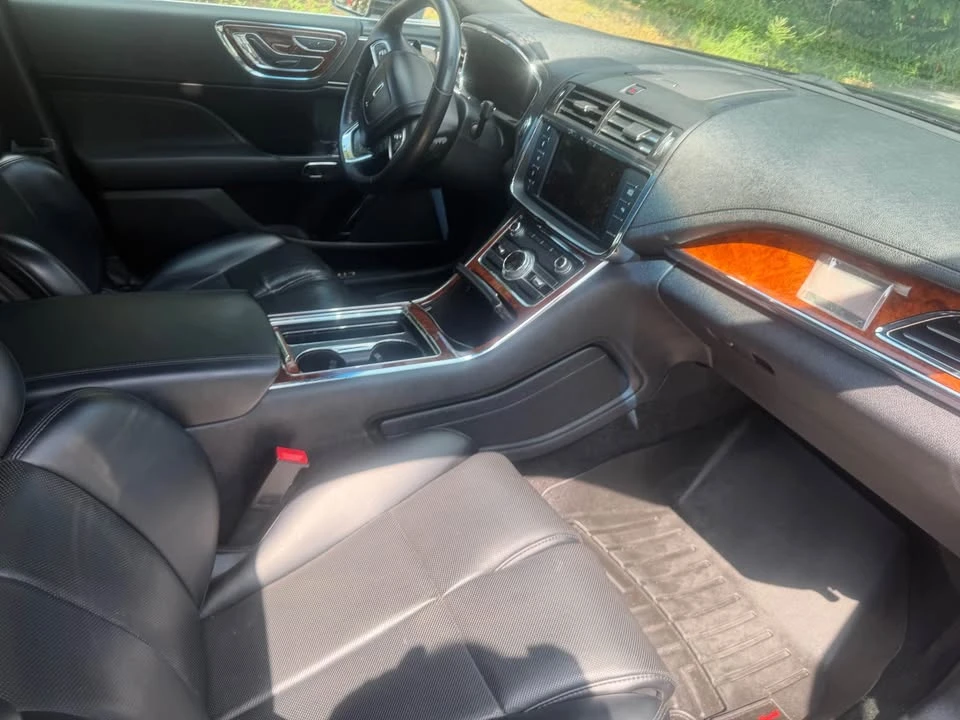 2019 Lincoln Continental 10th Gen - Image 6 of 6