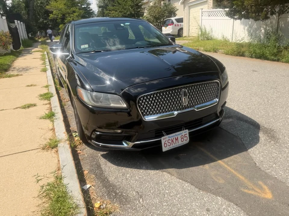 2019 Lincoln Continental 10th Gen - Image 2 of 6
