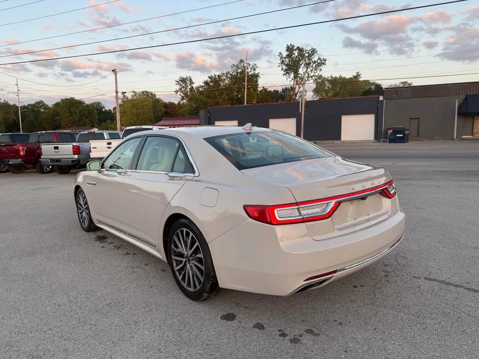 2019 Lincoln Continental 10th Gen - Image 4 of 19