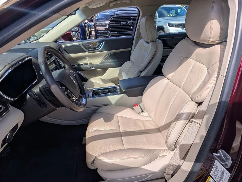2019 Lincoln Continental 10th Gen - Image 11 of 21
