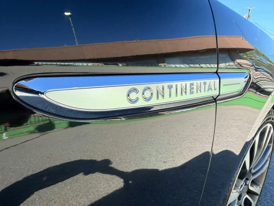 2019 Lincoln Continental 10th Gen - Image 11 of 11