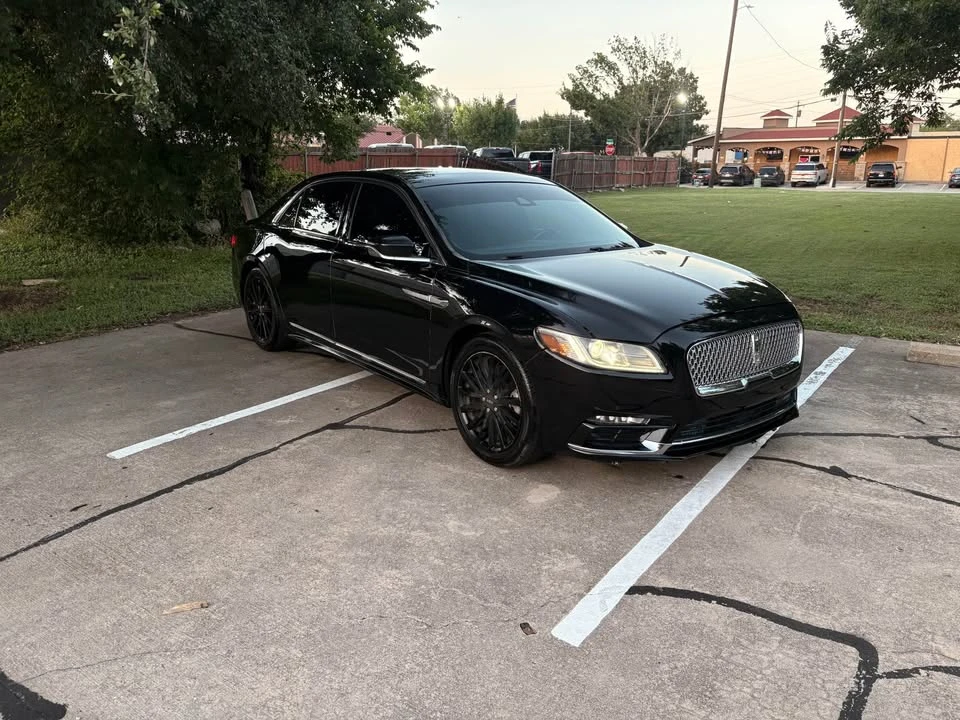 2019 Lincoln Continental 10th Gen - Image 2 of 8