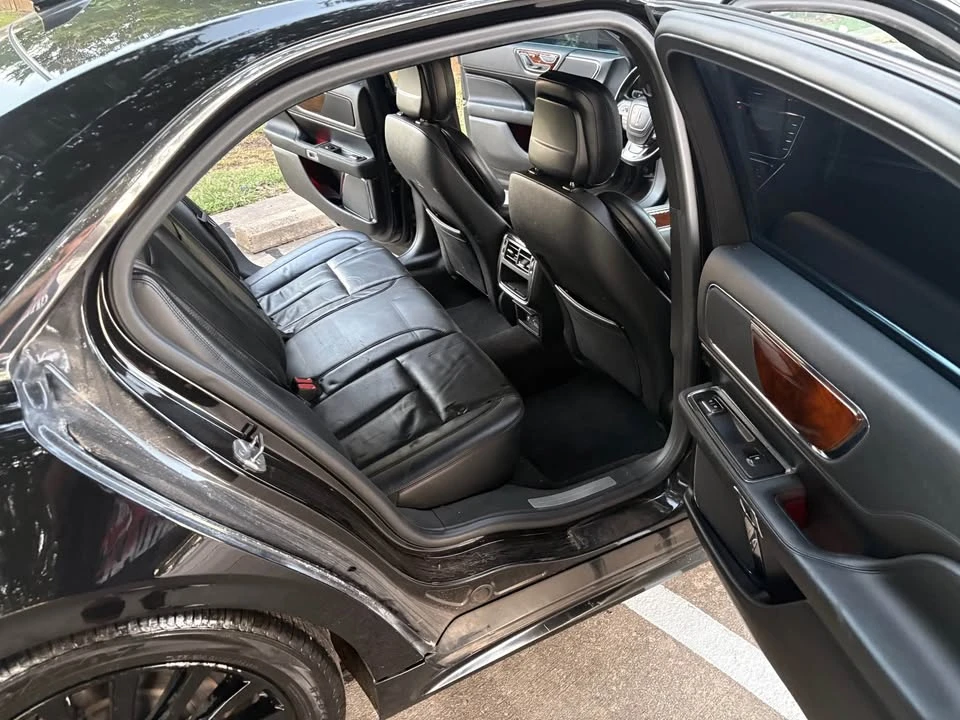 2019 Lincoln Continental 10th Gen - Image 6 of 8