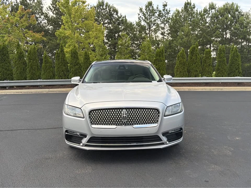 2019 Lincoln Continental 10th Gen - Image 2 of 9