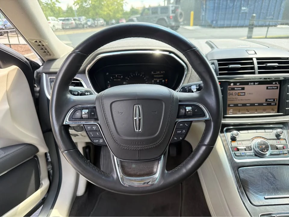 2019 Lincoln Continental 10th Gen - Image 8 of 9