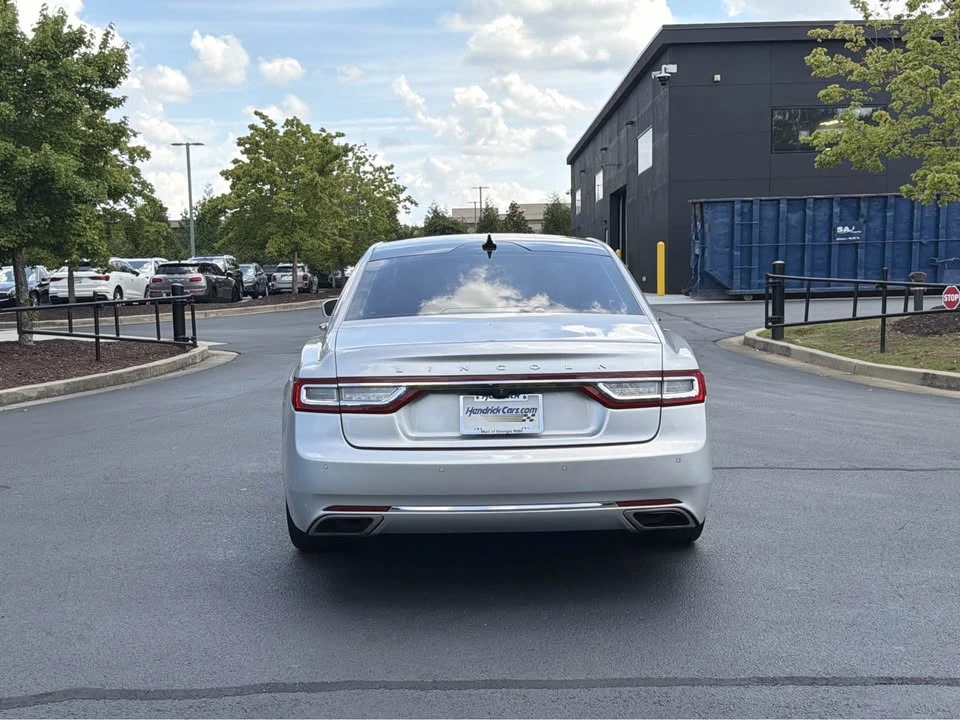 2019 Lincoln Continental 10th Gen - Image 4 of 9