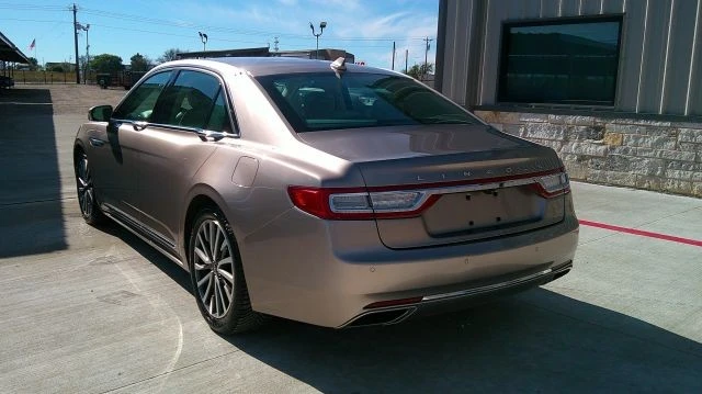 2019 Lincoln Continental 10th Gen - Image 11 of 21