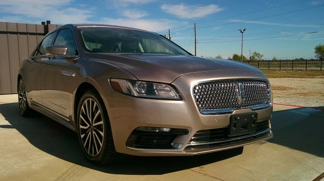 2019 Lincoln Continental 10th Gen - Image 19 of 21