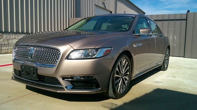 2019 Lincoln Continental 10th Gen - Image 4 of 21