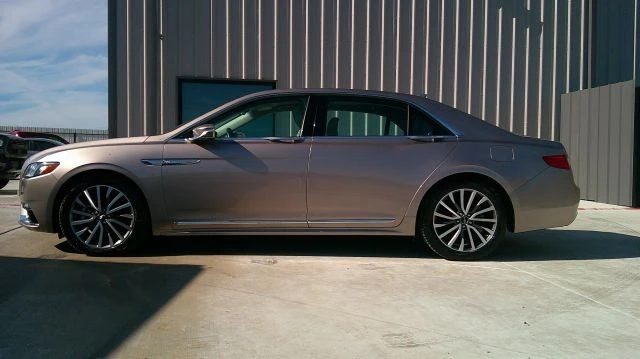 2019 Lincoln Continental 10th Gen - Image 7 of 21